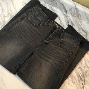 Never Worn American Eagle Hi-Crop Flare